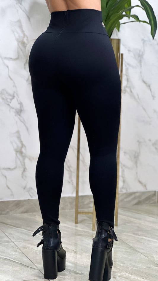 LEGGINS CIERRE TRASERO OJALETES FRENTE