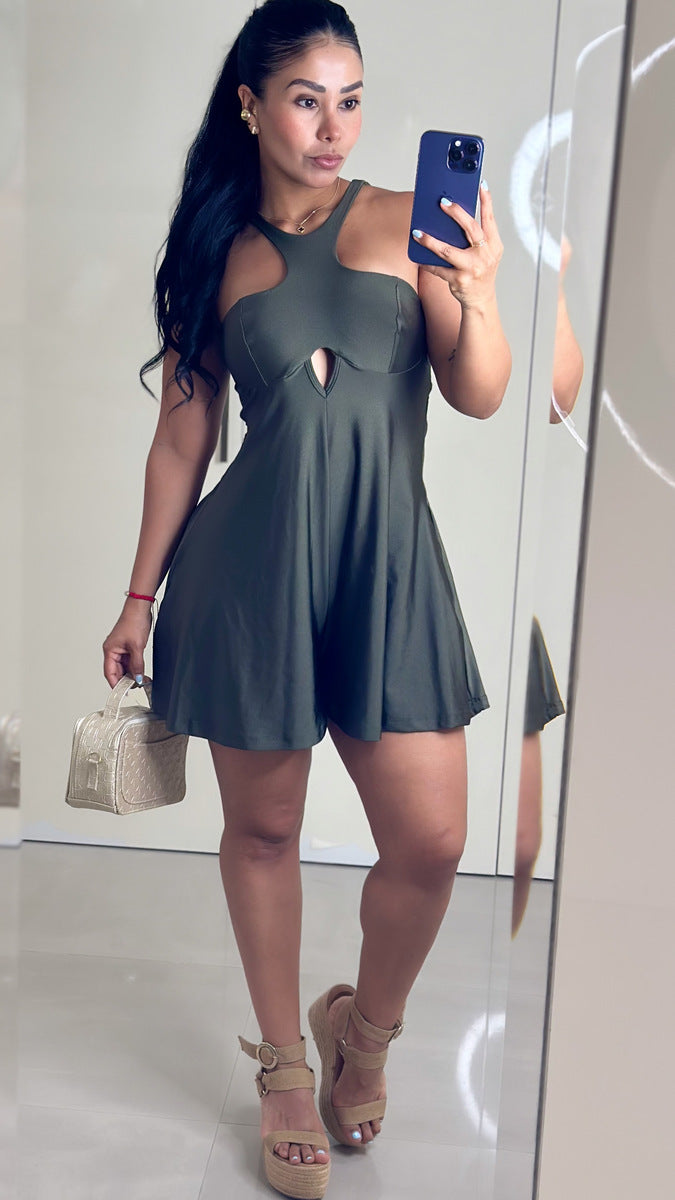 Vestido short, copa embonada