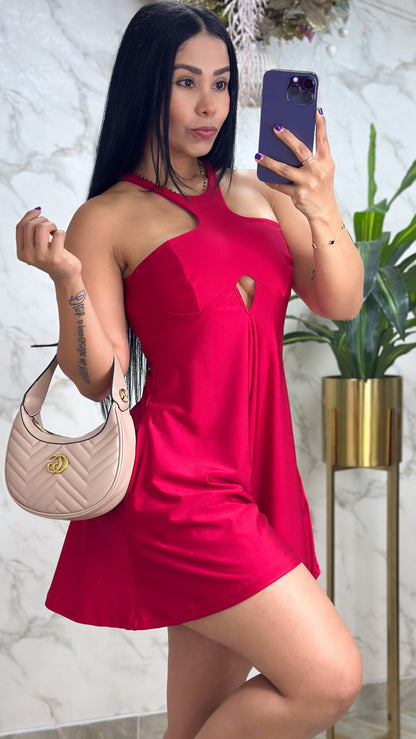 Vestido short, copa embonada